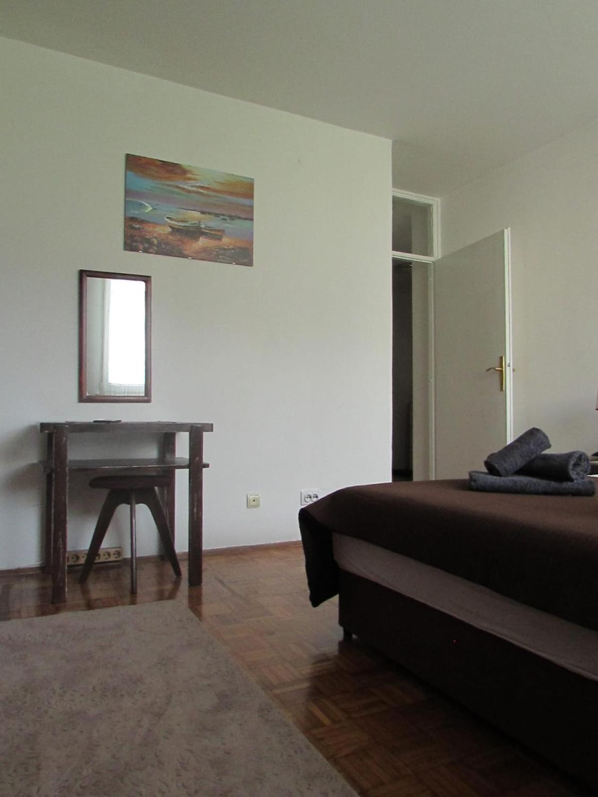 Apartman Family SJJ Esterno foto