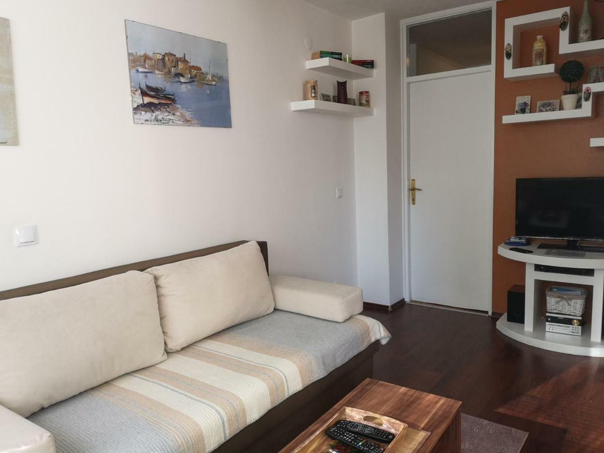 Apartman Family SJJ Esterno foto