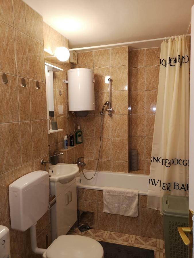 Apartman Family SJJ Esterno foto