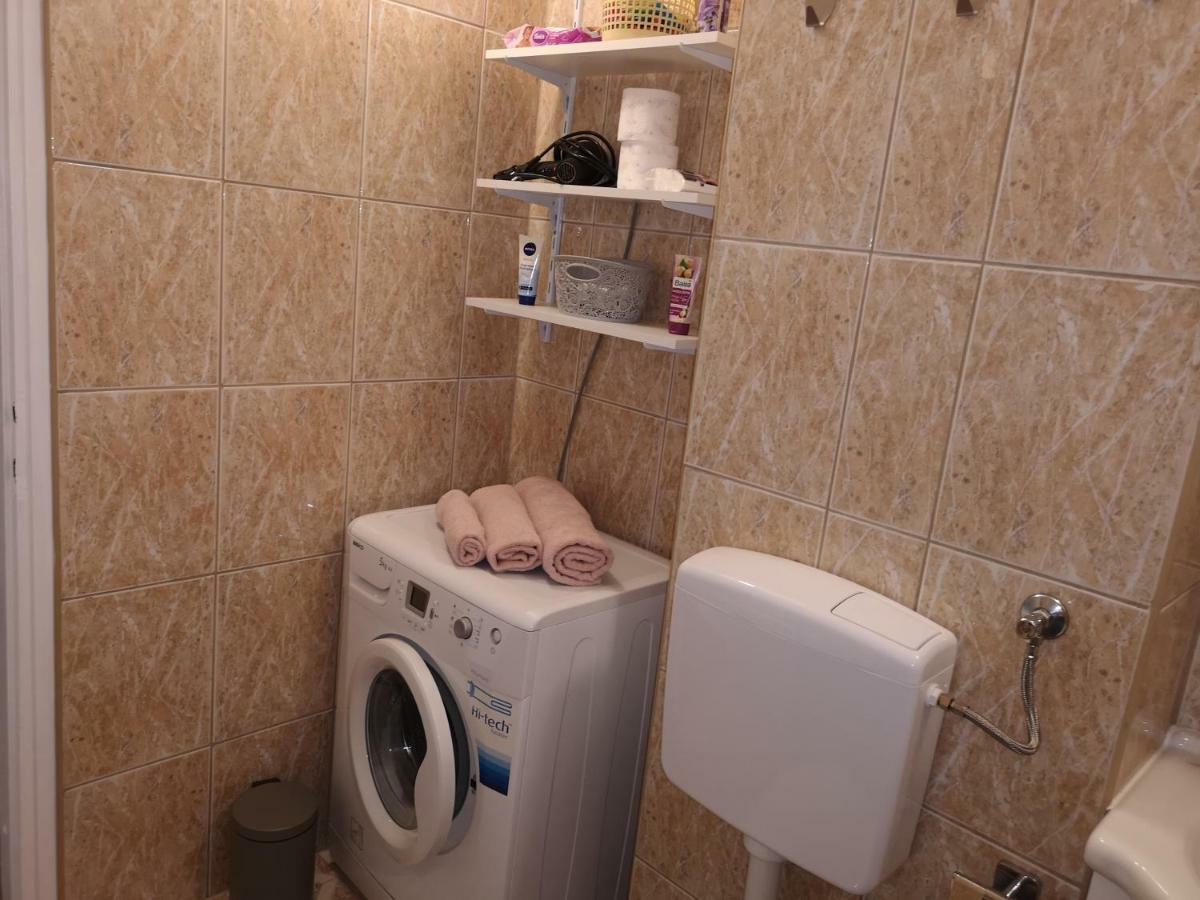 Apartman Family SJJ Esterno foto